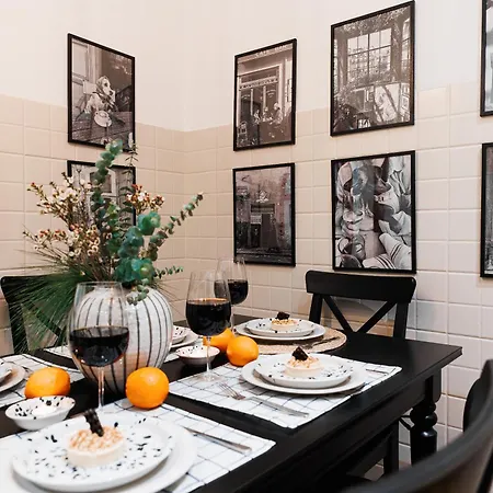 Appartement Musical Shelter With Balcony 2min To Republic Square Belgrado