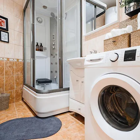 Apartamento Musical Shelter With Balcony 2min To Republic Square